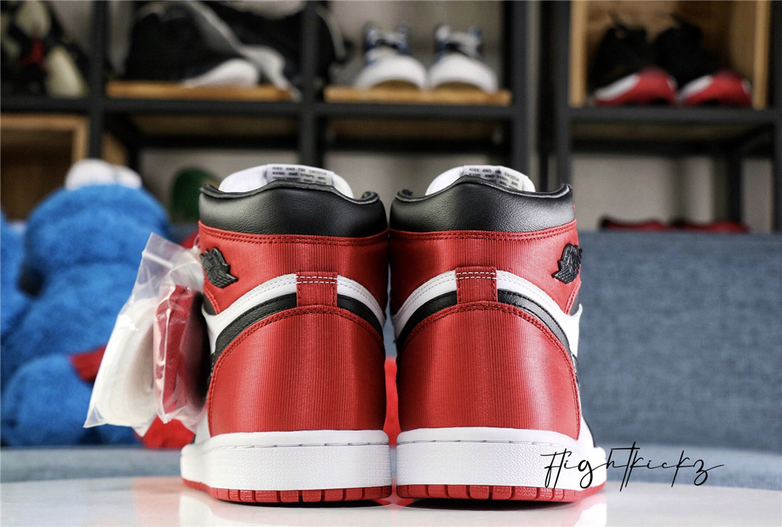 Air Jordan 1 Satin Black Toe 2019 (LN5 A1 Batch)