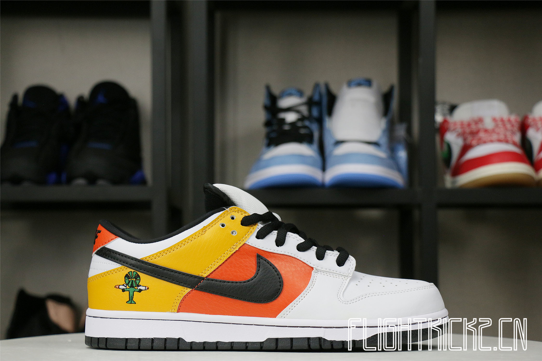 Nike SB Dunk Low Raygun White 2005(LN5 A1 Batch)