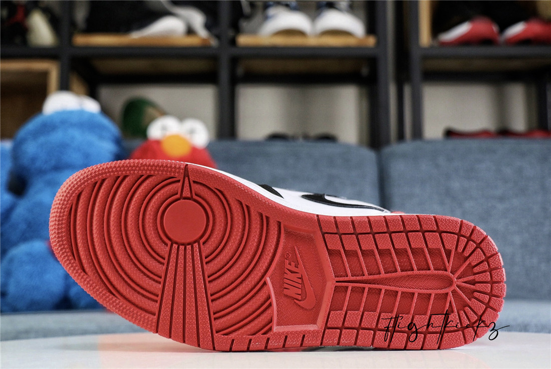 Air Jordan 1 Satin Black Toe 2019 (LN5 A1 Batch)