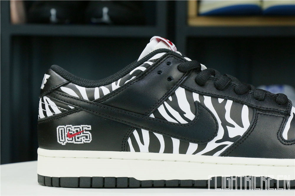 Nike SB Dunk Low Quartersnacks Zebra
