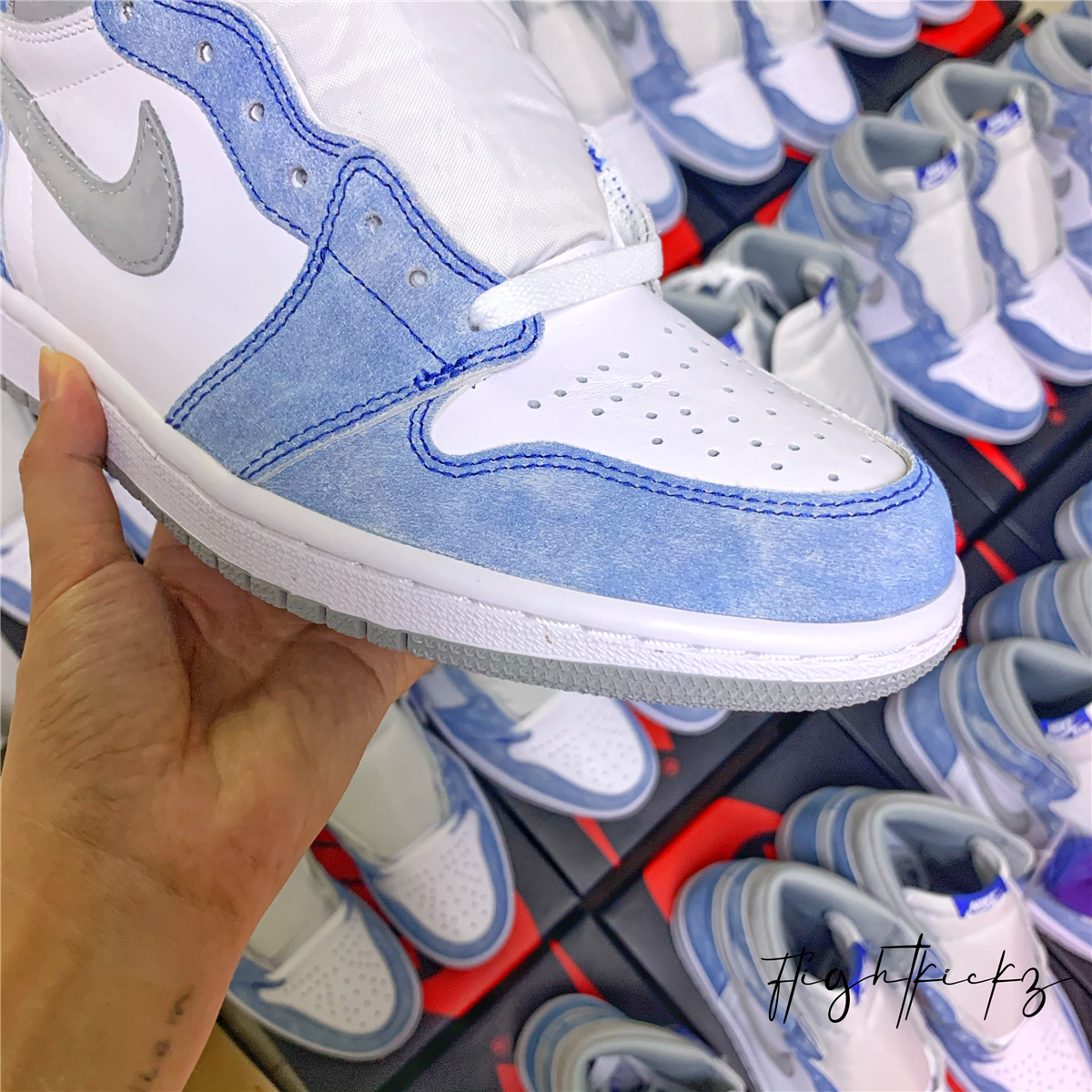Jordan 1 Retro High OG Hyper Royal 2021(LN5 A1)