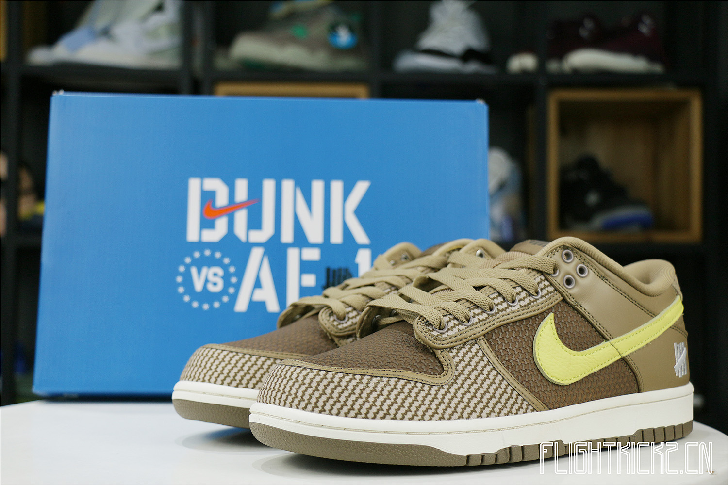 Nike Dunk Low SP UNDEFEATED Canteen Dunk vs. AF1 Pack