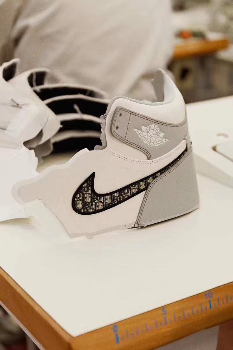 Dlor x Air Jordan 1 2020 （Correct box） (LN5 A1 Batch)