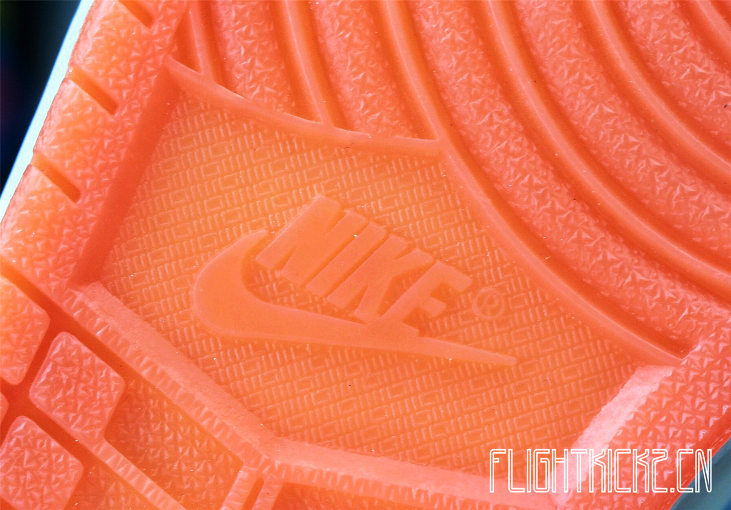 Air Jordan 1 Satin Shattered Backboard 2018