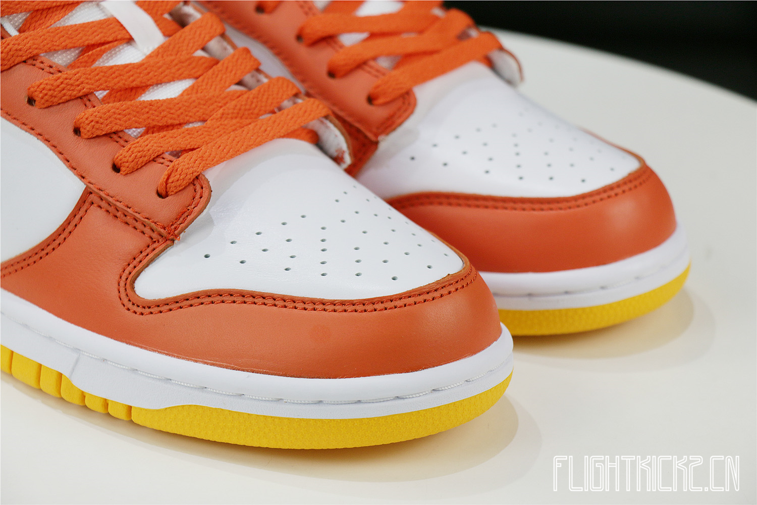 Nike Dunk Low University Gold