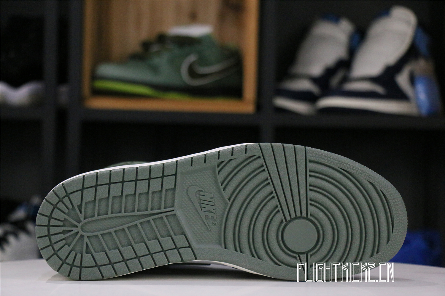 Jordan 1 Retro High Clay Green