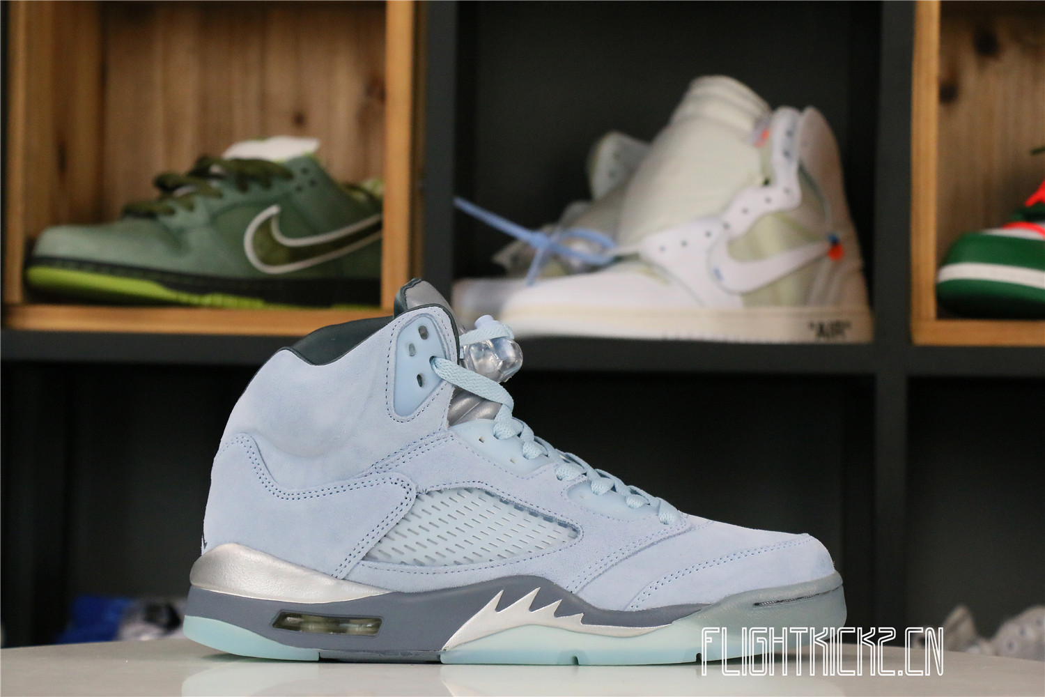 Jordan 5 Retro Bluebird (W)