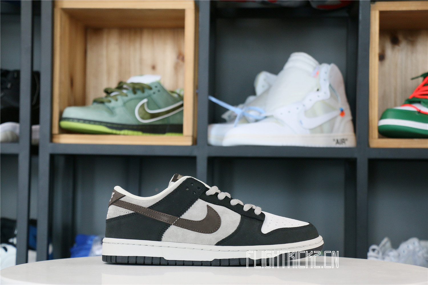 Otomo Katsuhiro x Nike SB Dunk Low Steamboy OST Grey Brown Mocha