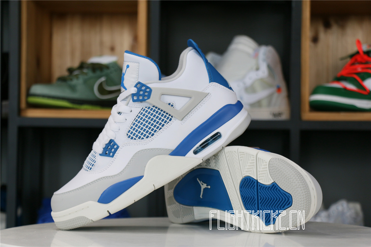 AIR JORDAN 4 RETRO ‘MILITARY BLUE’ 2012