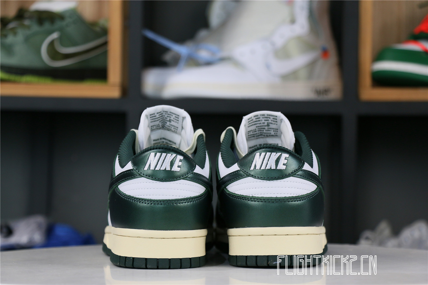 Nike Dunk Low Vintage Green (W)(LN5 A1 Batch)