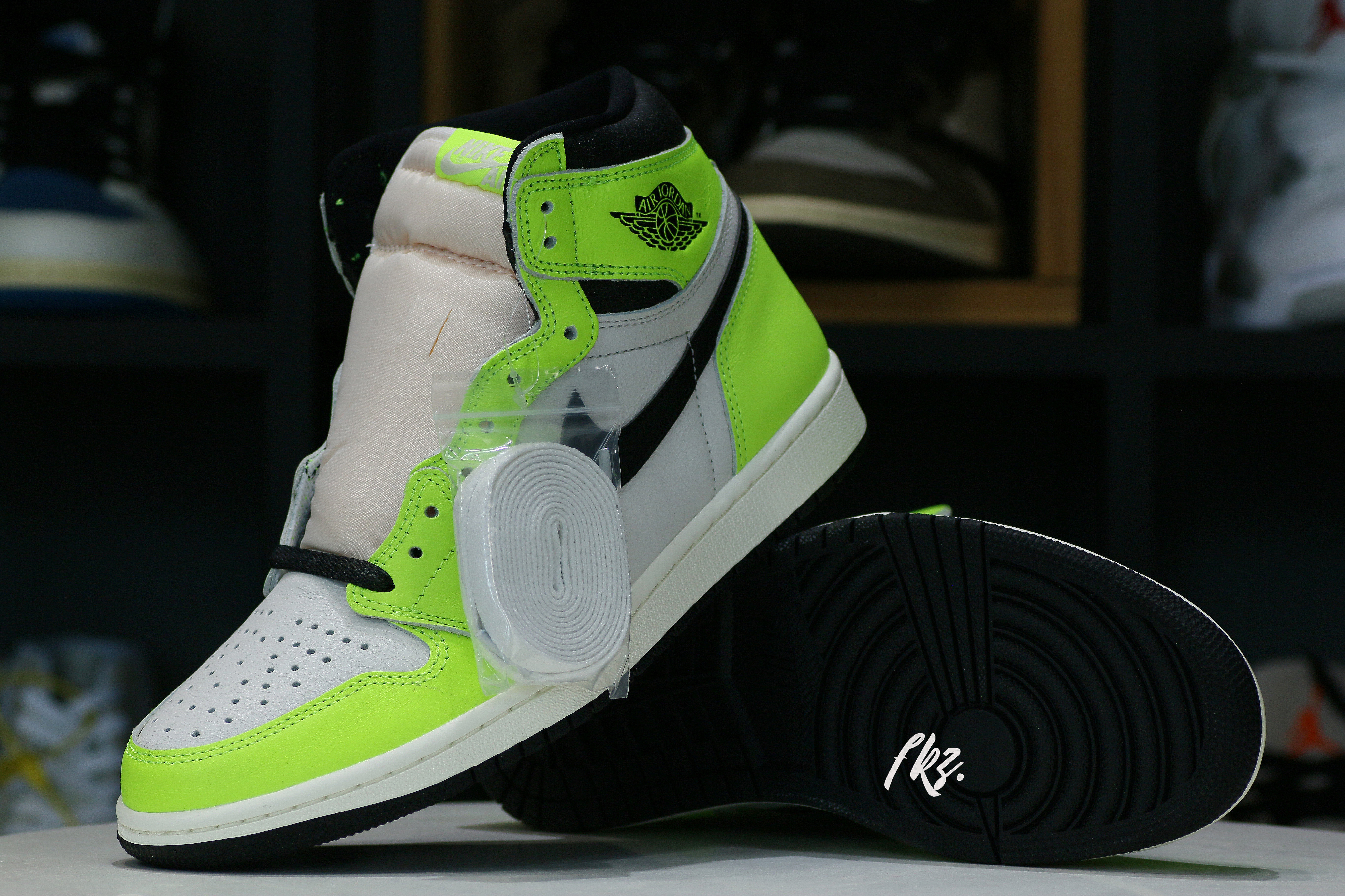 Air Jordan 1 High OG “Volt”