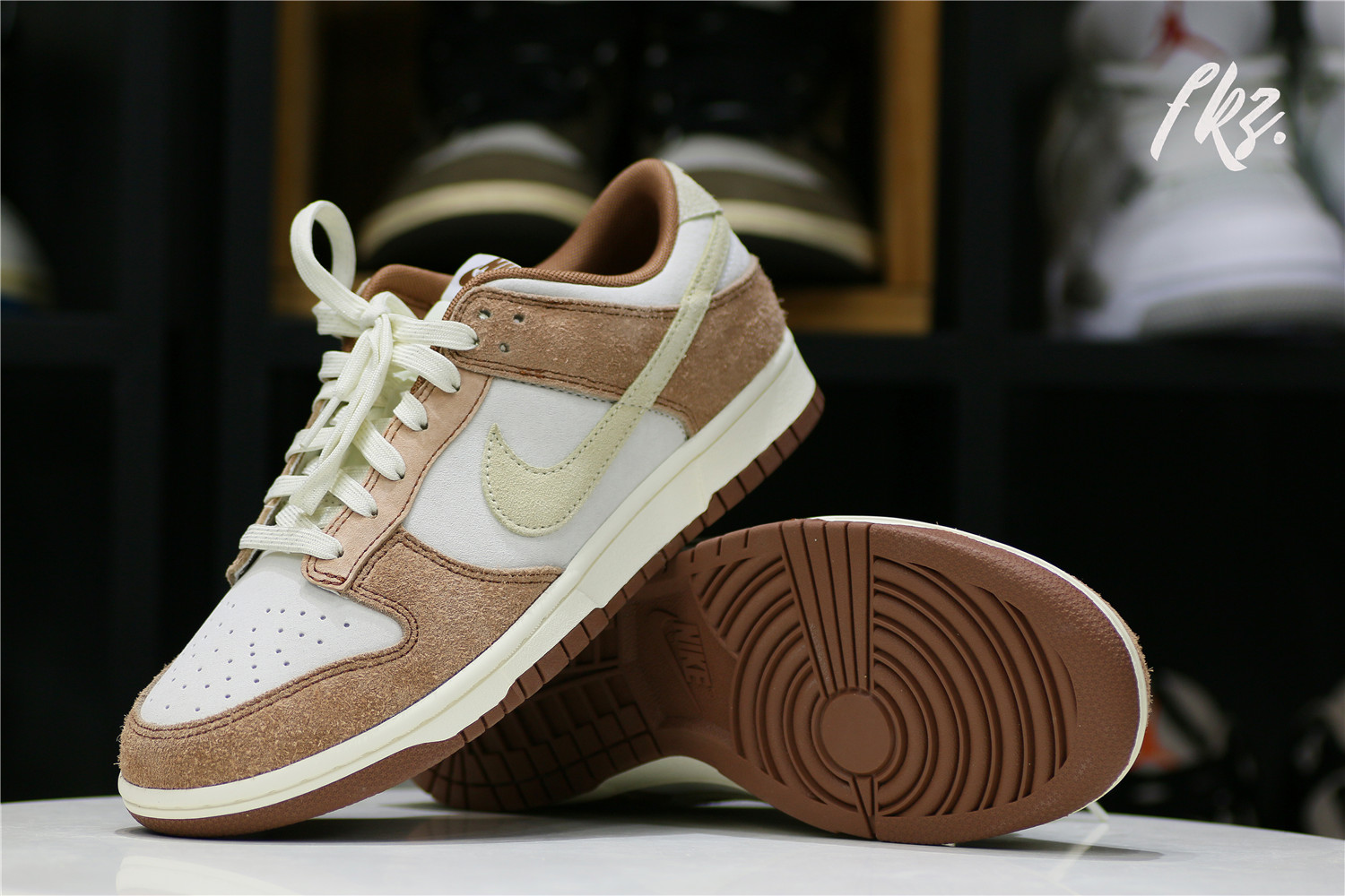 Nike Dunk Low Medium Curry 2021