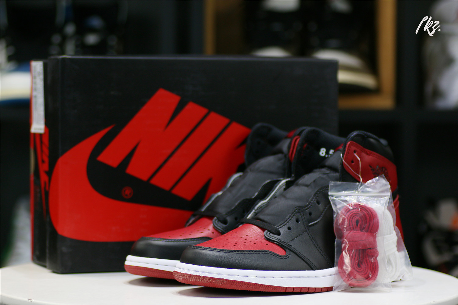 Air Jordan 1 Retro High Banned (GS)