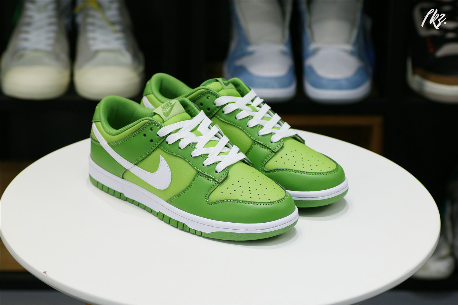 DUNK LOW ‘CHLOROPHYLL’
