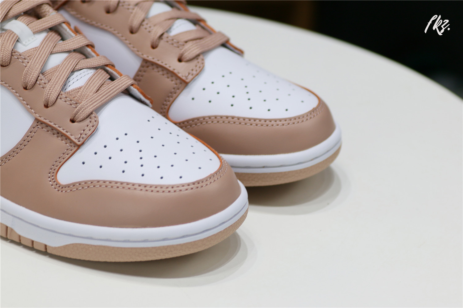 Nike Dunk Low Rose Whisper