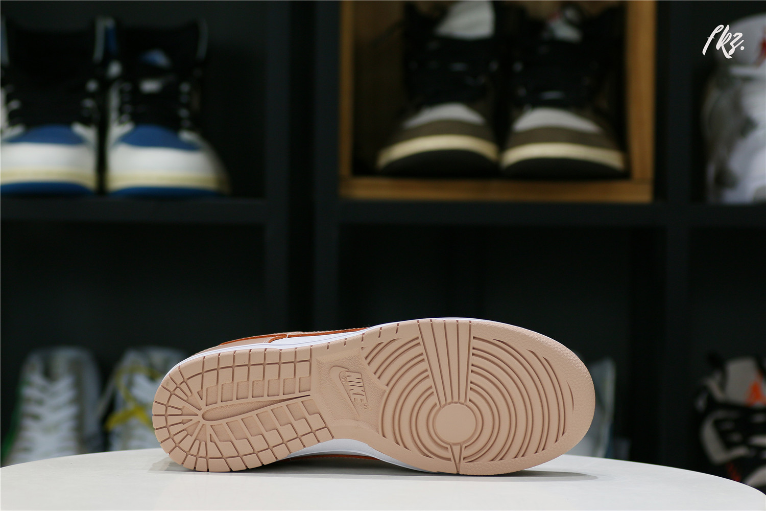 Nike Dunk Low Rose Whisper