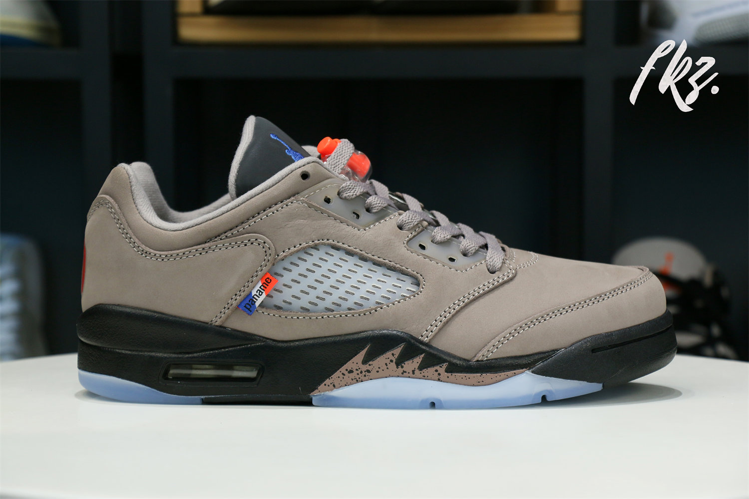 Jordan 5 Retro Low PSG (2022)