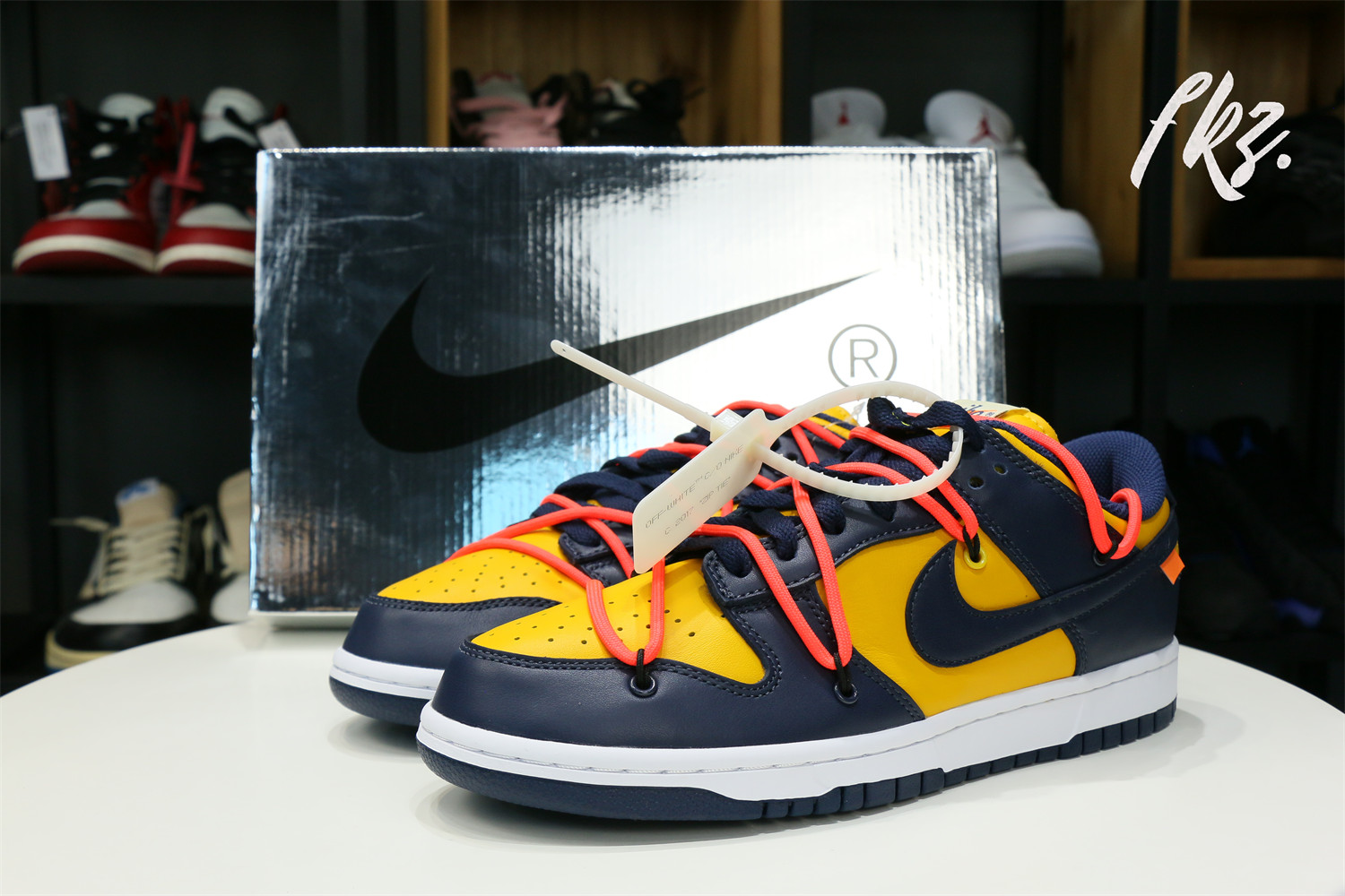 Off-White x Nike Dunk Low “Michigan” 2019(LN5 A1 Batch)