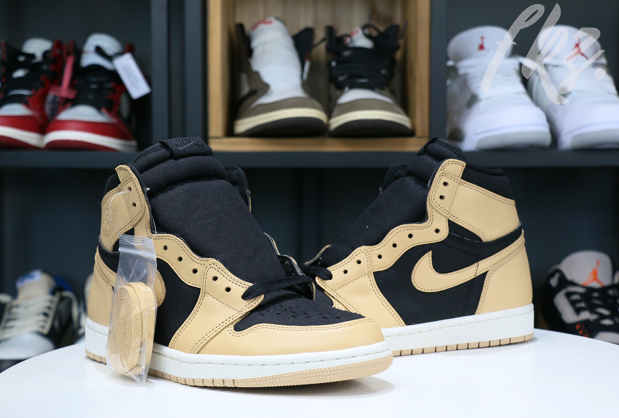 Air Jordan 1 Retro High OG ‘Heirloom’ 2022