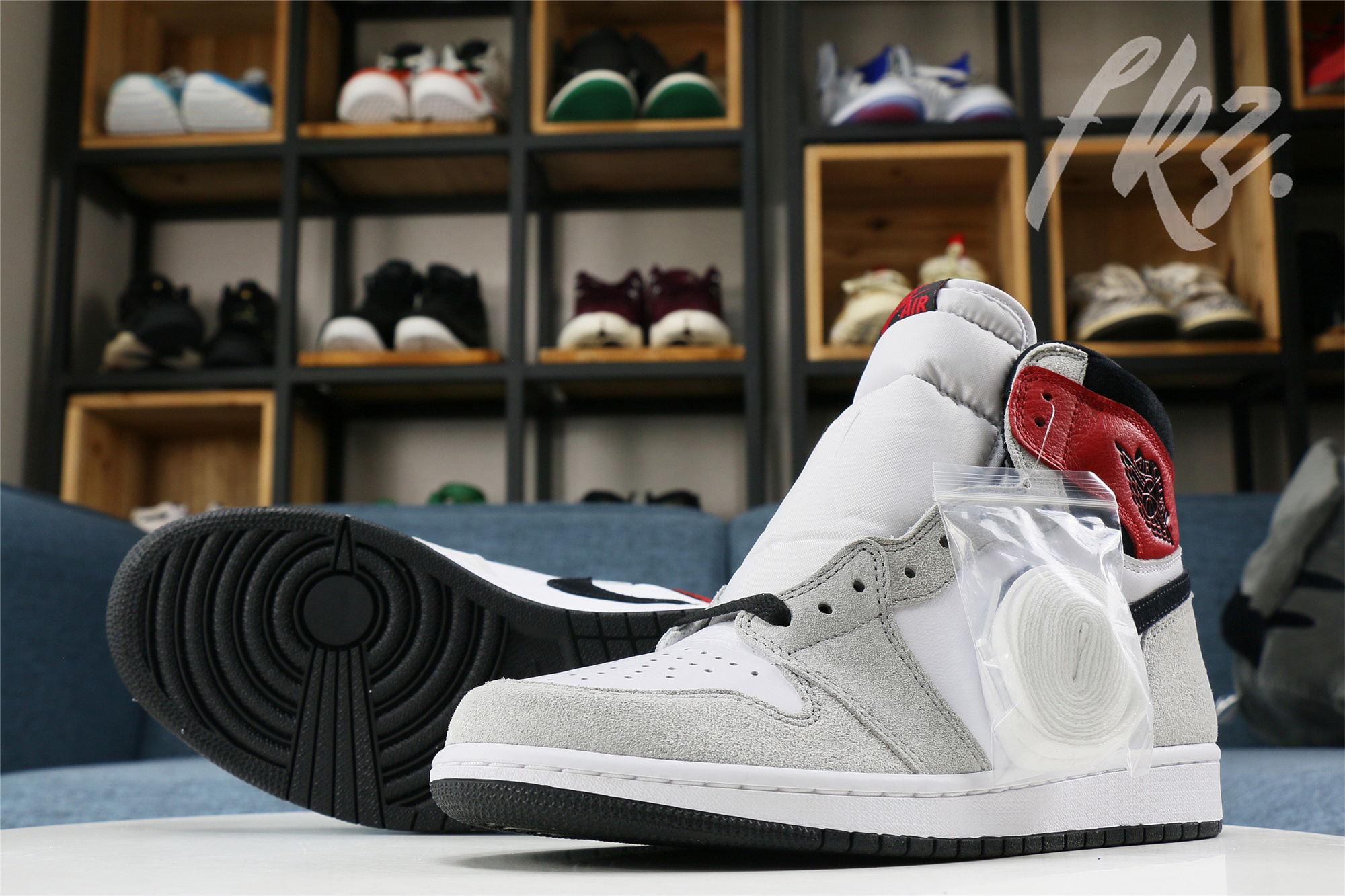 Air Jordan 1 Retro Smoke Grey(GS)