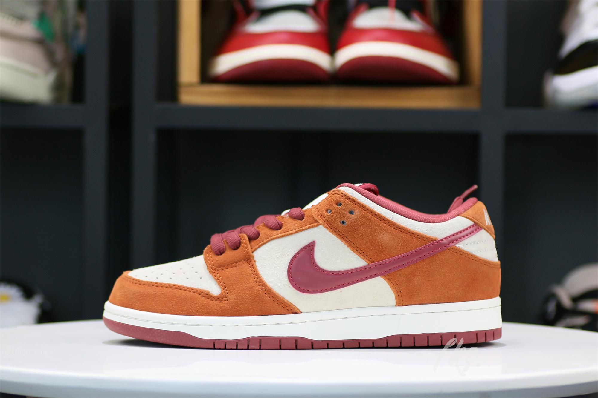 Nike SB Dunk Low Pro Dark Russet Cedar 2019