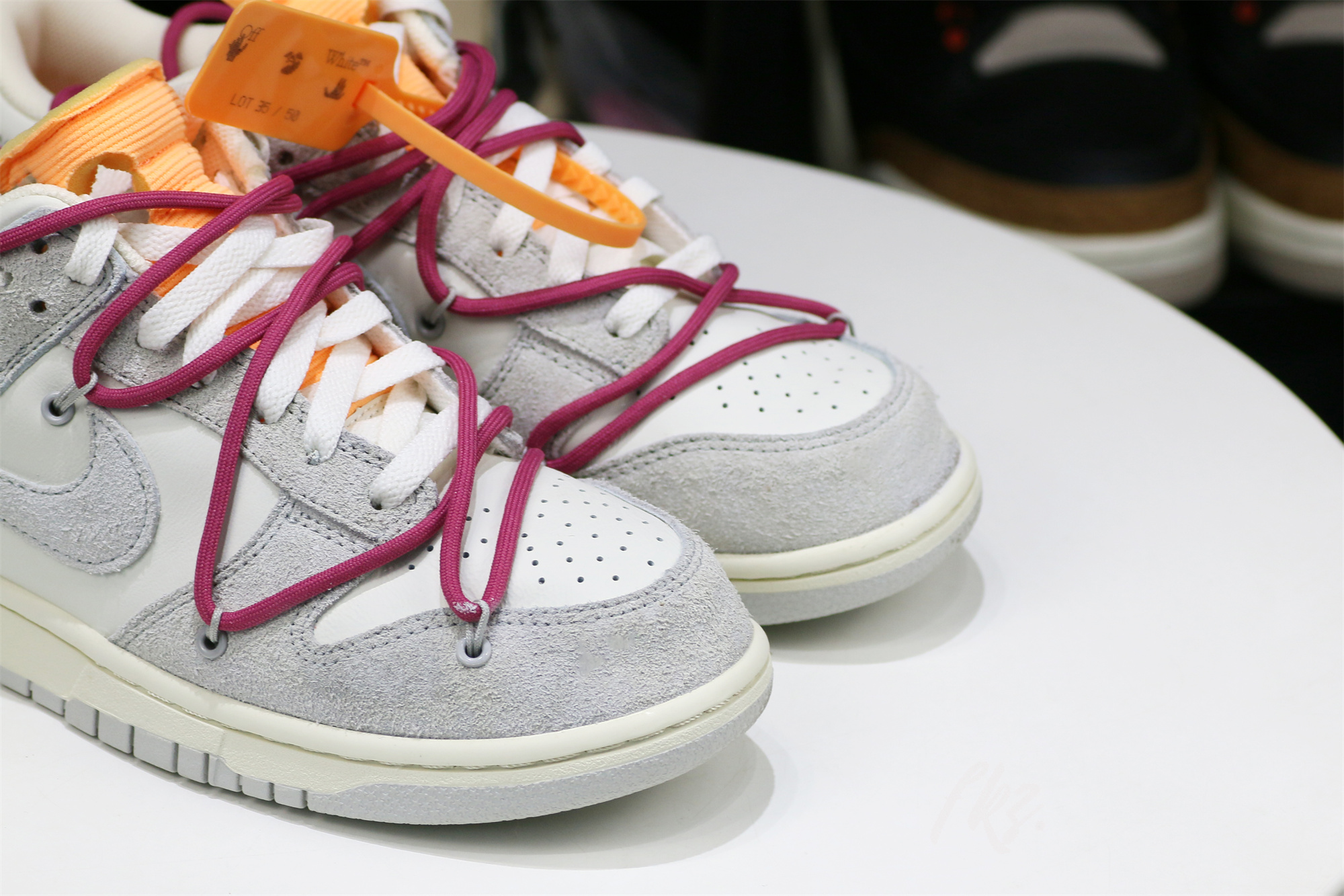 Nike Dunk Low Off-White Lot 35