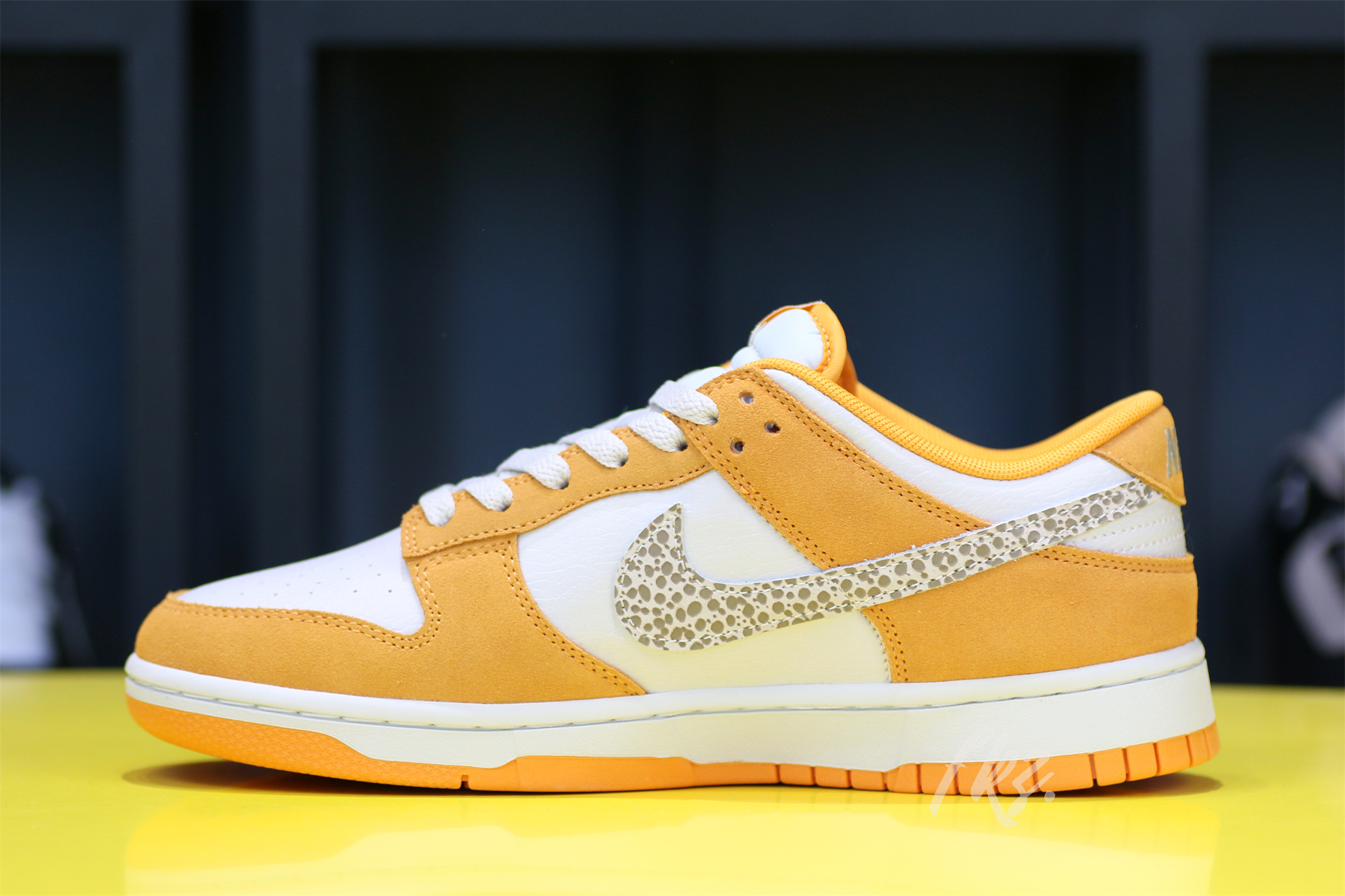 Nike Dunk Low AS Safari Swoosh “Kumquat”
