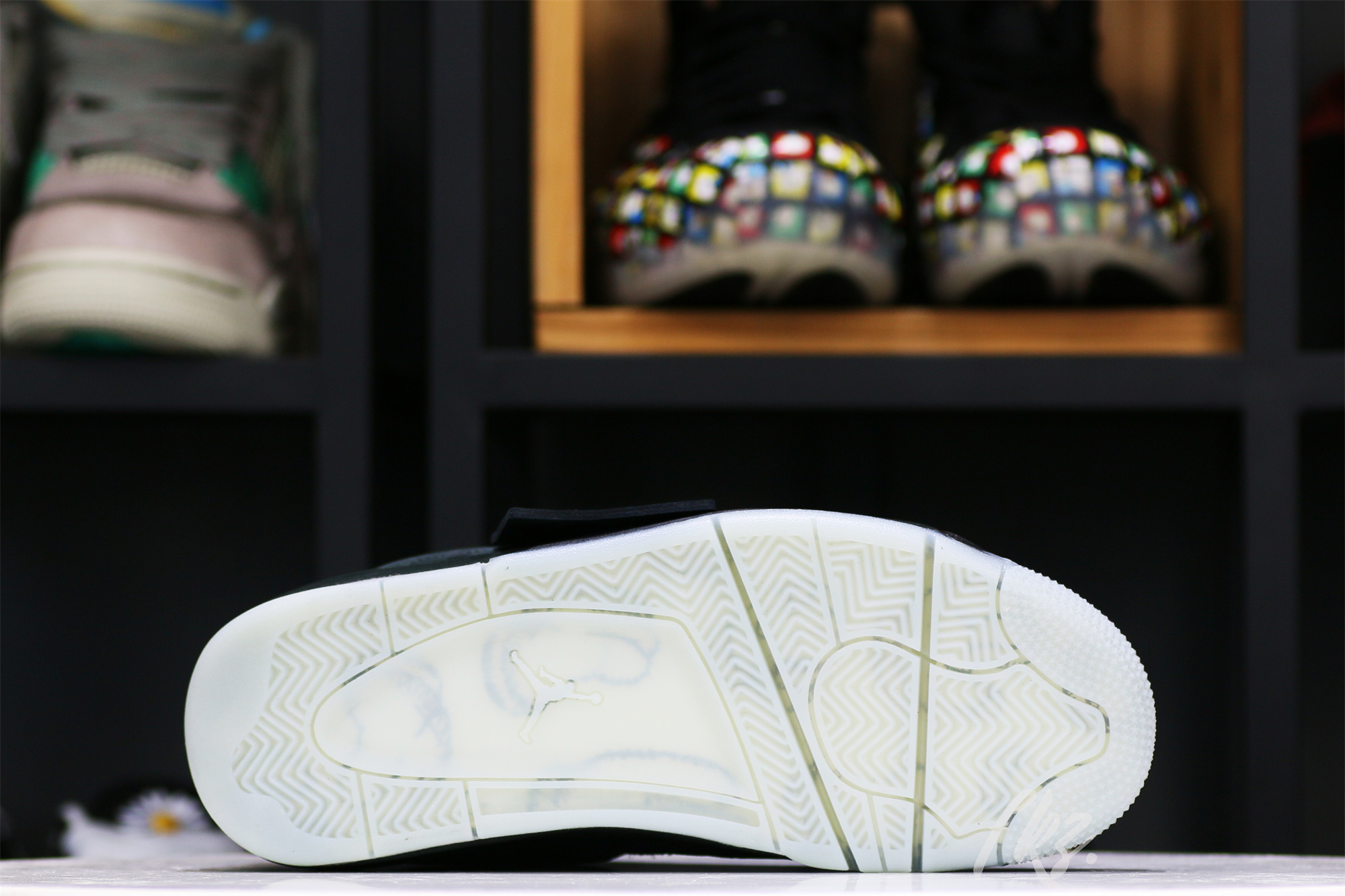 Kaws X Air Jordan 4 Retro Black 2017( Ln5 A1 Batch)