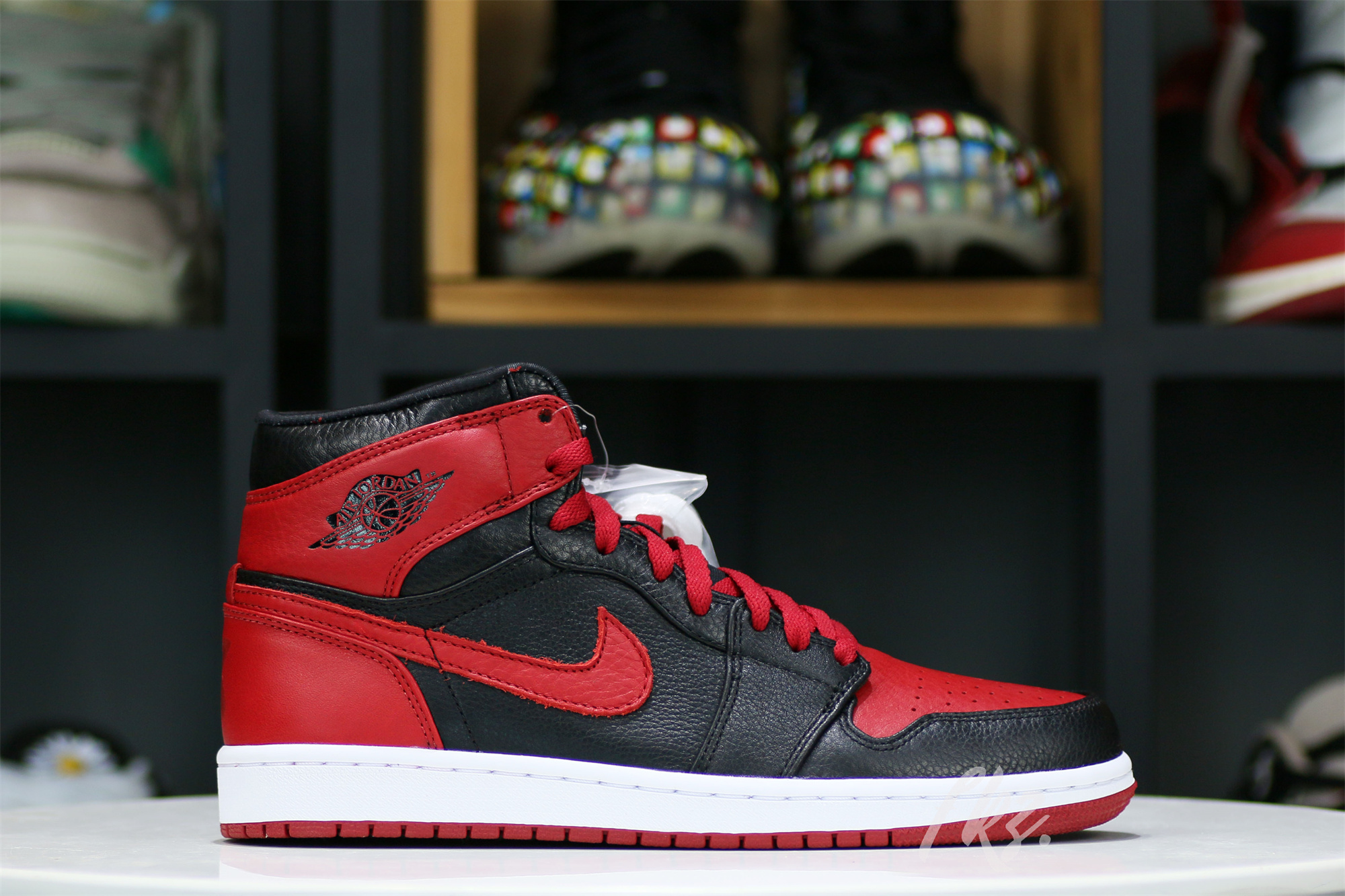 Air Jordan 1 OG Banned/Bred 2011 (LN5 A1 ,Deadstock,with tiny Flaws)