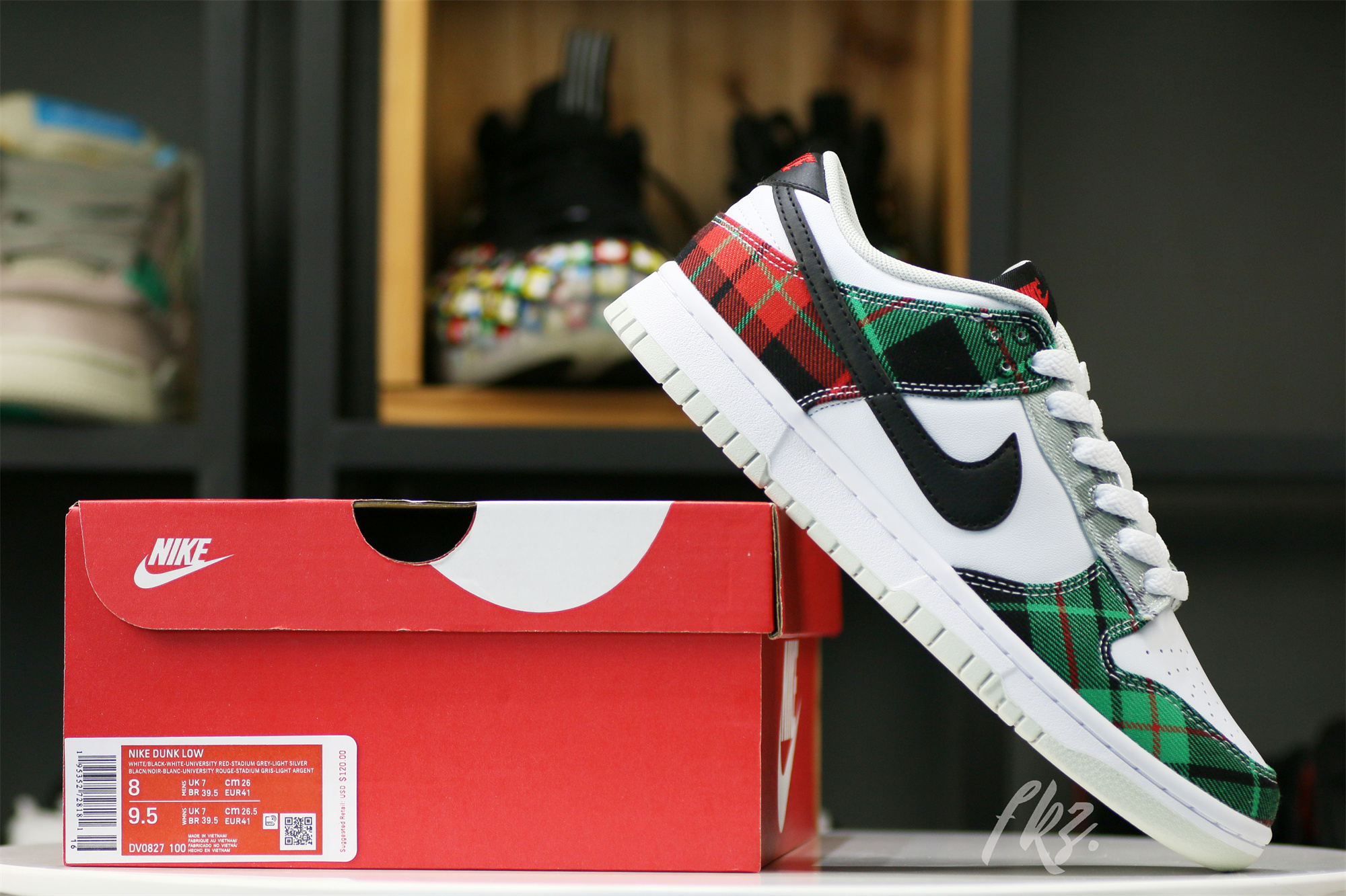 Nike Dunk Low Plaid