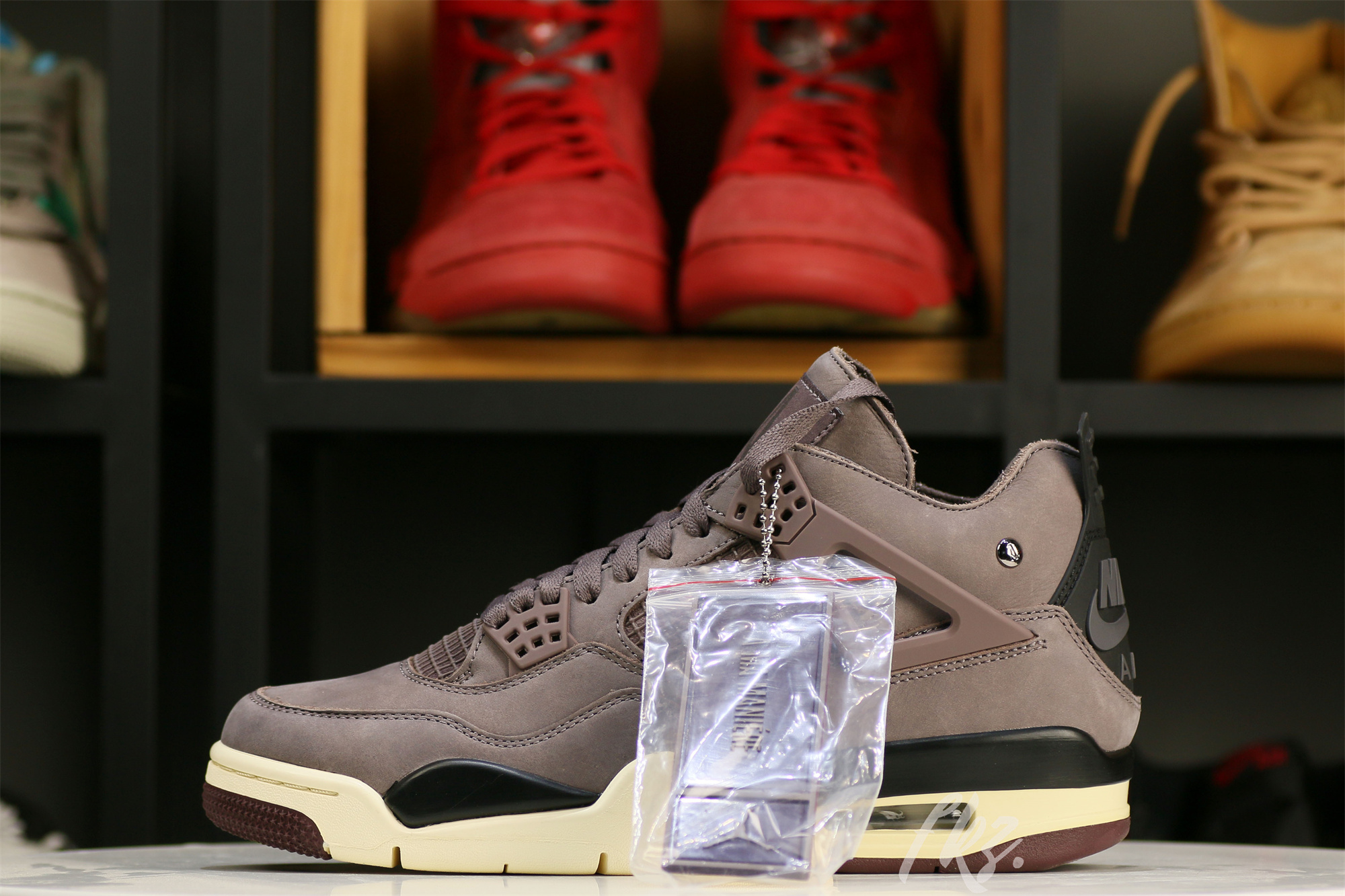 A Ma Maniére x Air Jordan 4 Retro ‘Violet Ore’ 2022 (LN5 A1 Batch)