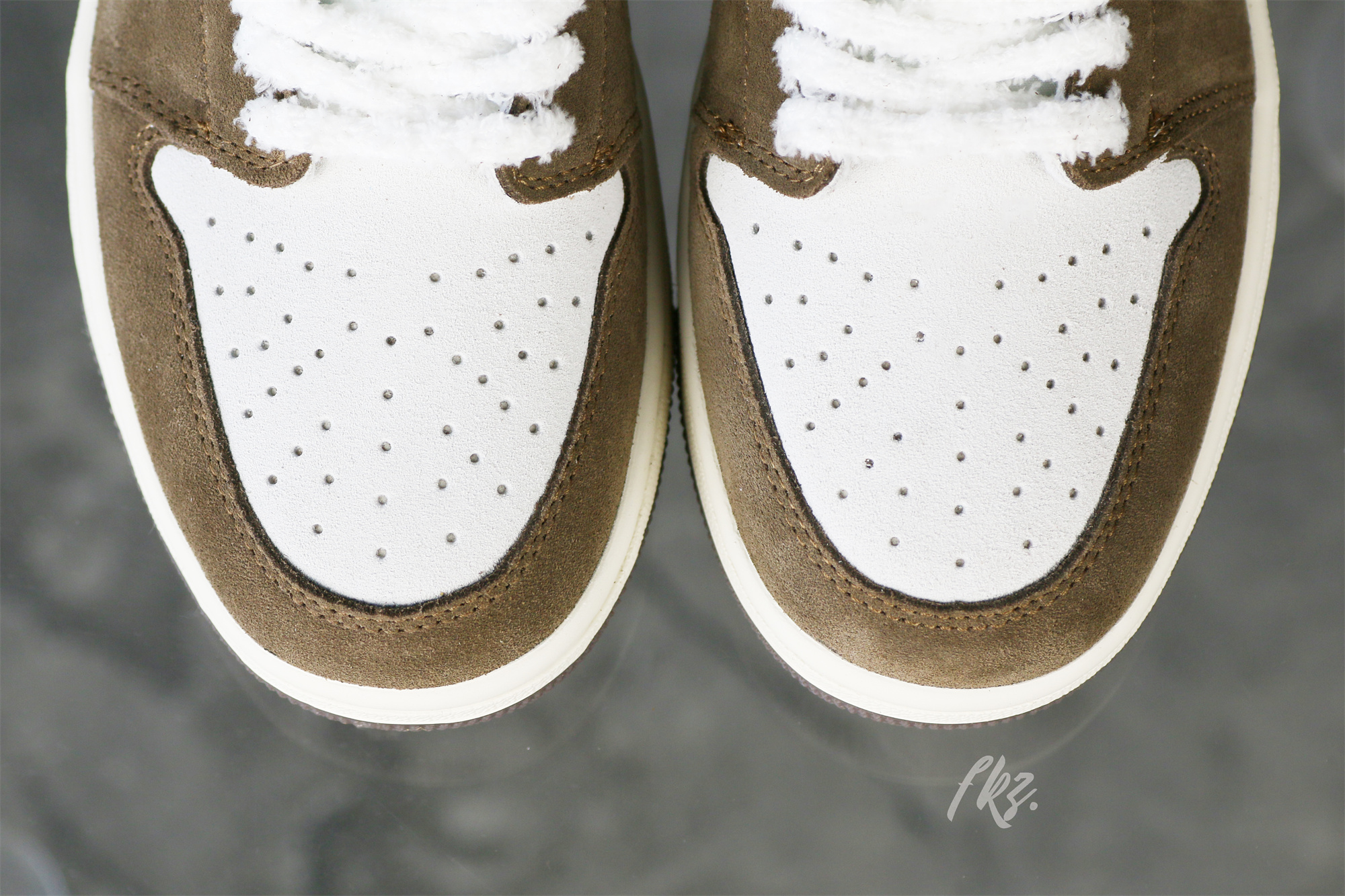 Air Jordan 1 Retro Low OG Year Of The Rabbit 2023