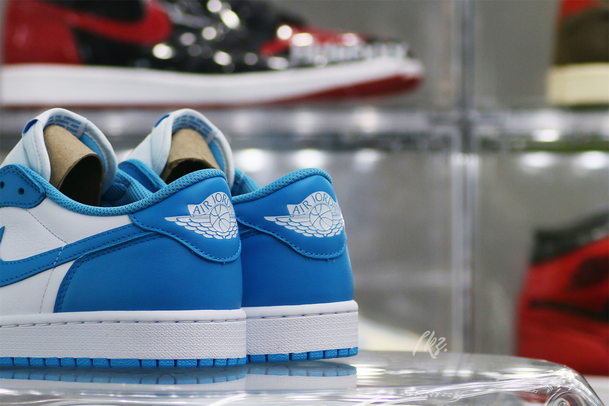 Jordan 1 Low SB University Blue UNC 2019