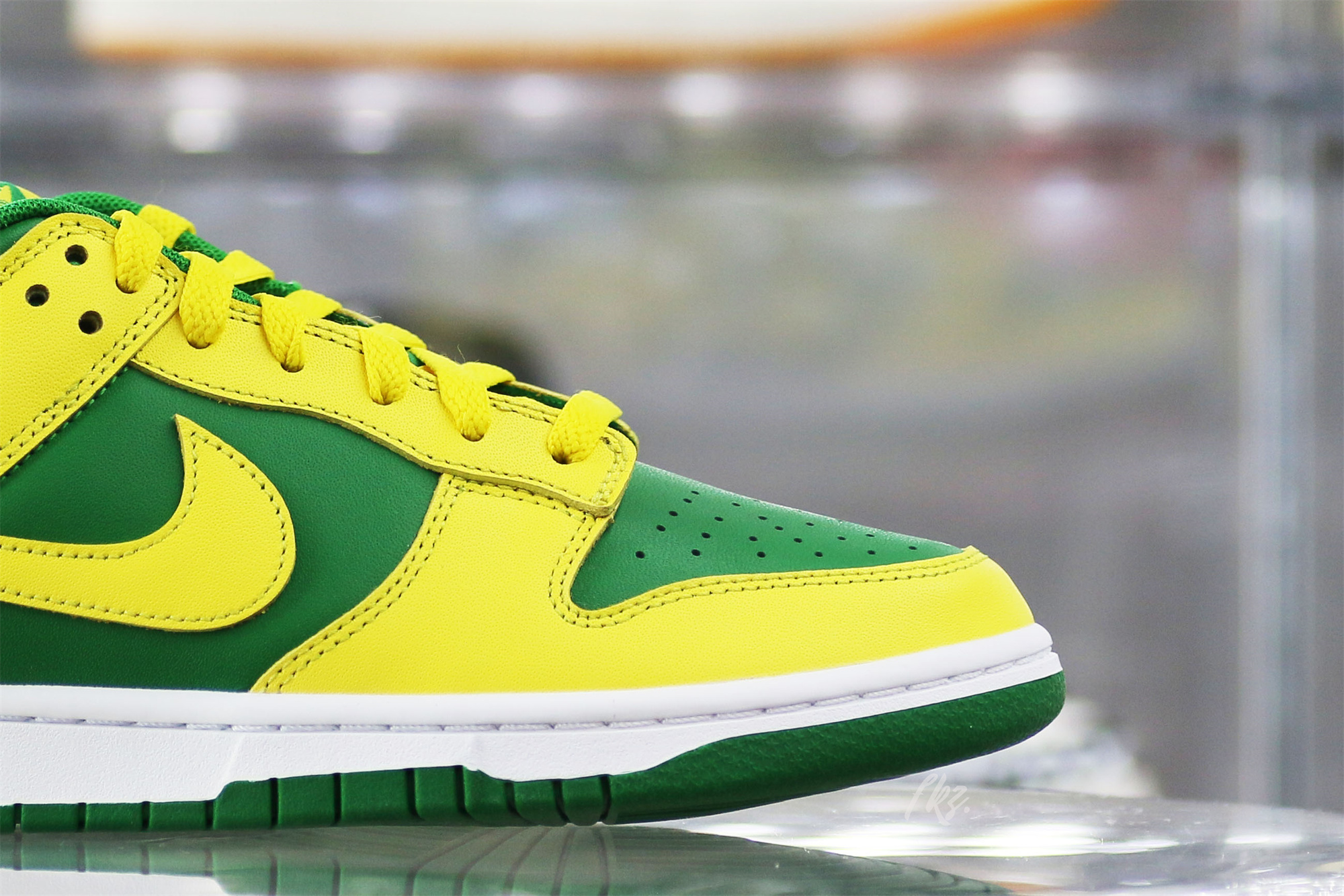 Nike Dunk Low Retro Reverse Brazil