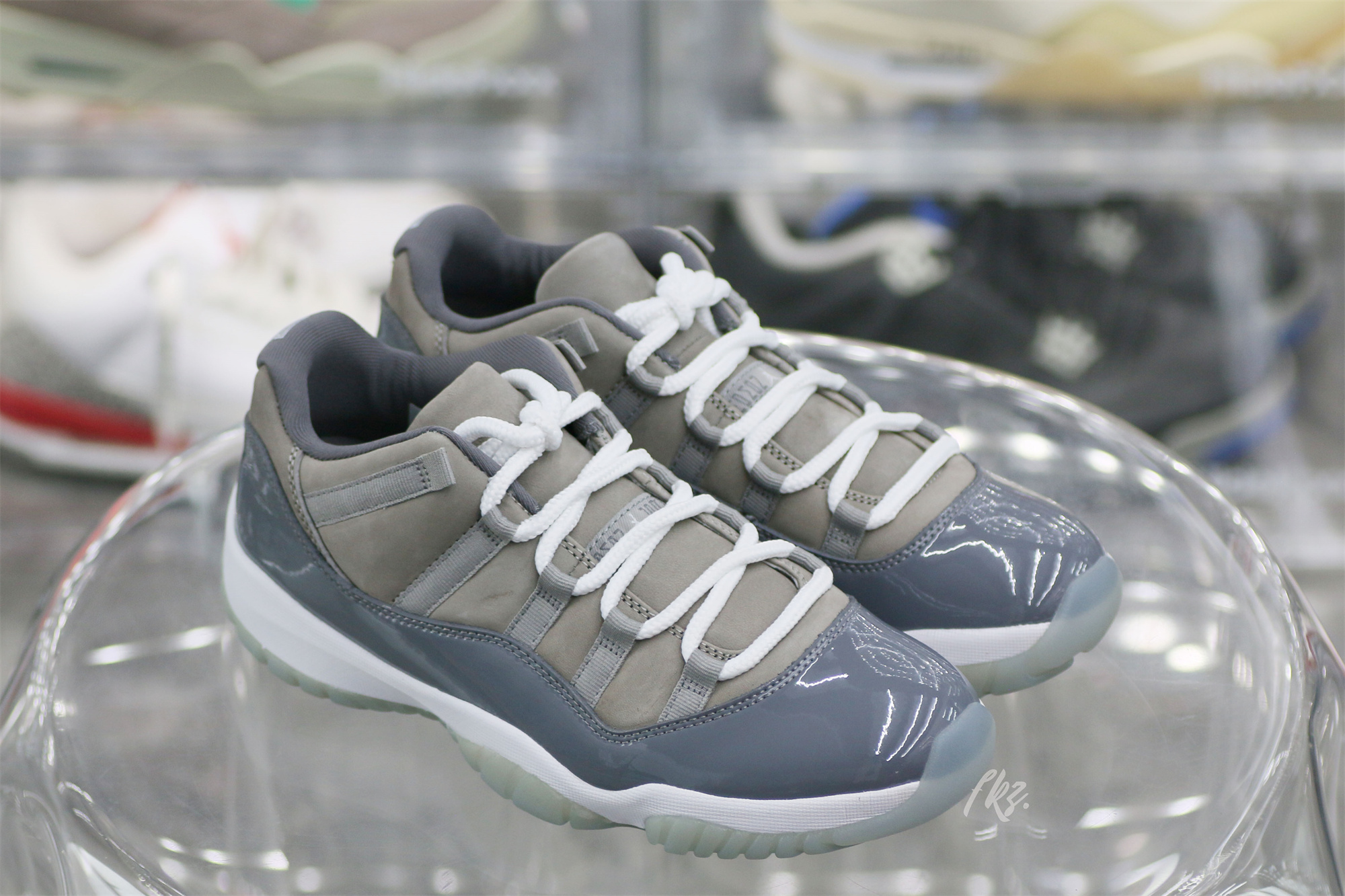 Air Jordan 11 Retro Low Cool Grey