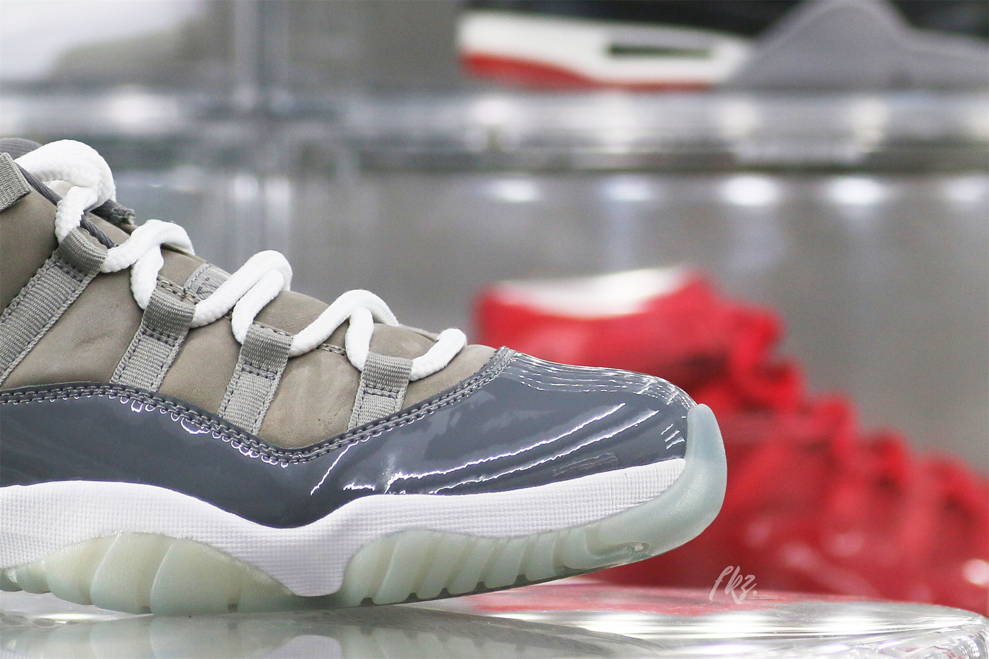 Air Jordan 11 Retro Low Cool Grey