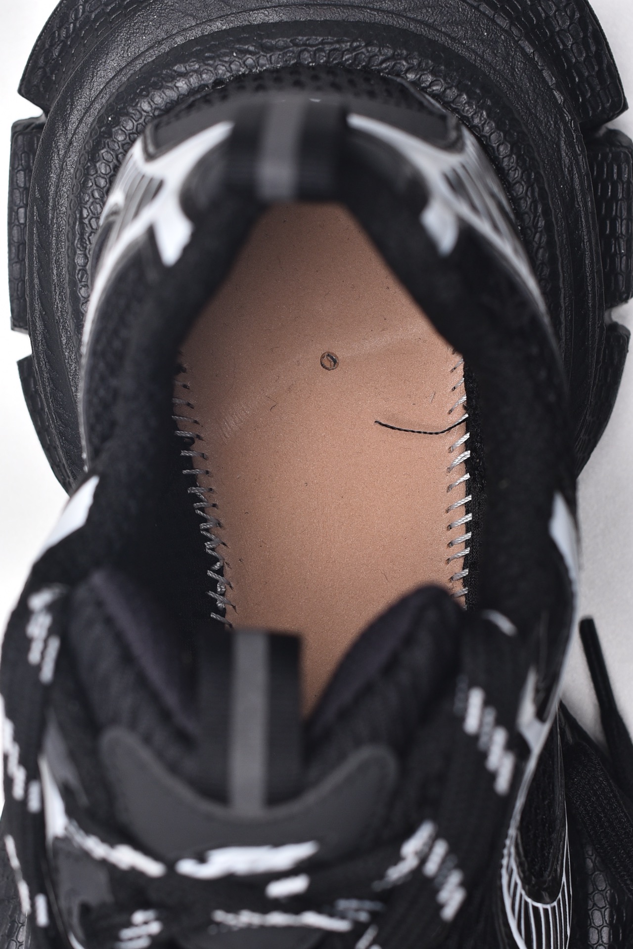 Balenciag* 3XL Sneaker ‘Worn‑Out ‑ Black White’