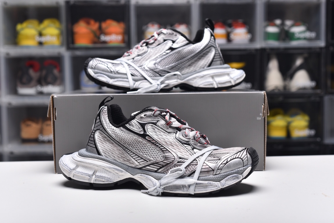 Balenciag* Women’s 3XL Track Mesh