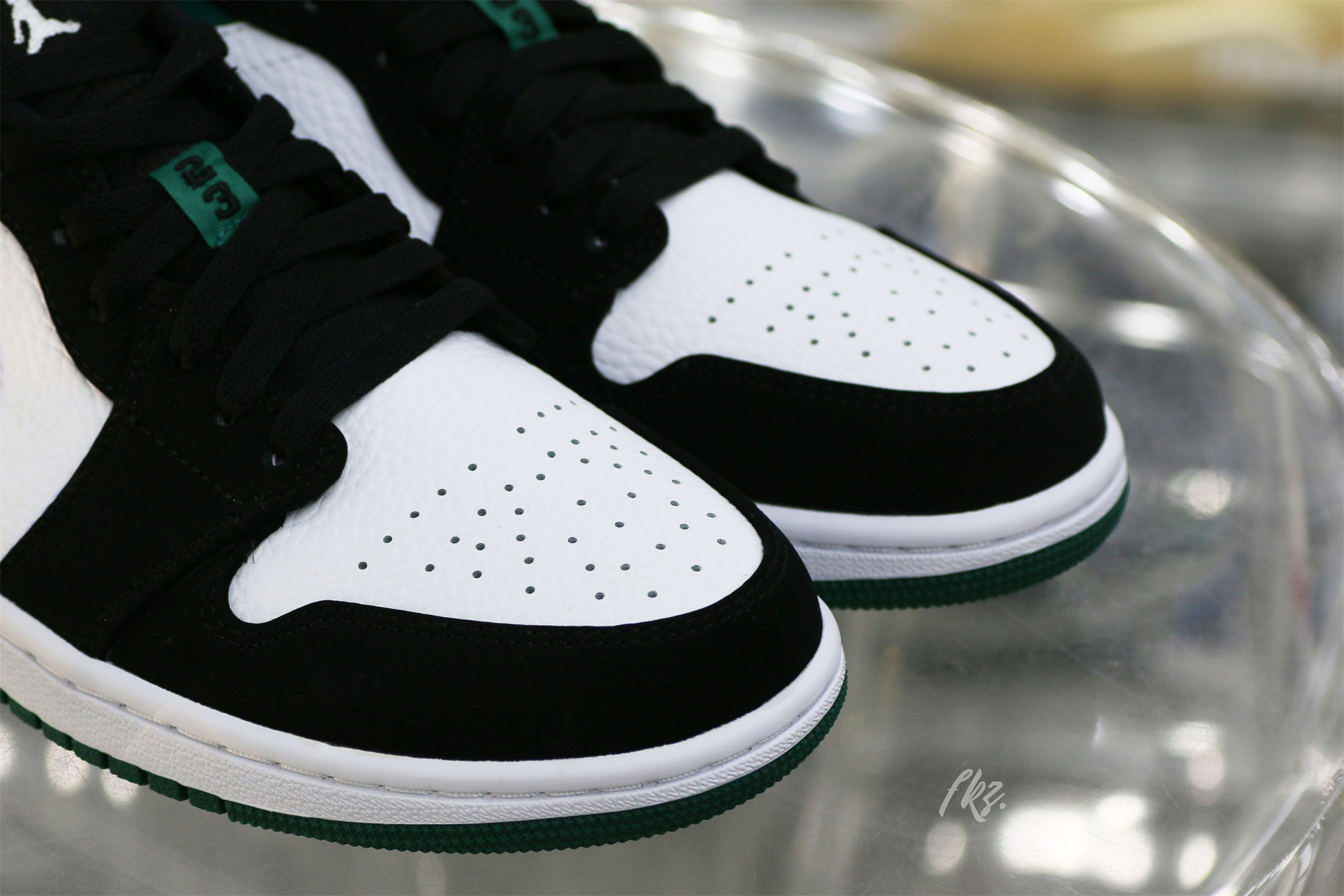 Air Jordan 1 Low Mystic Green 2019