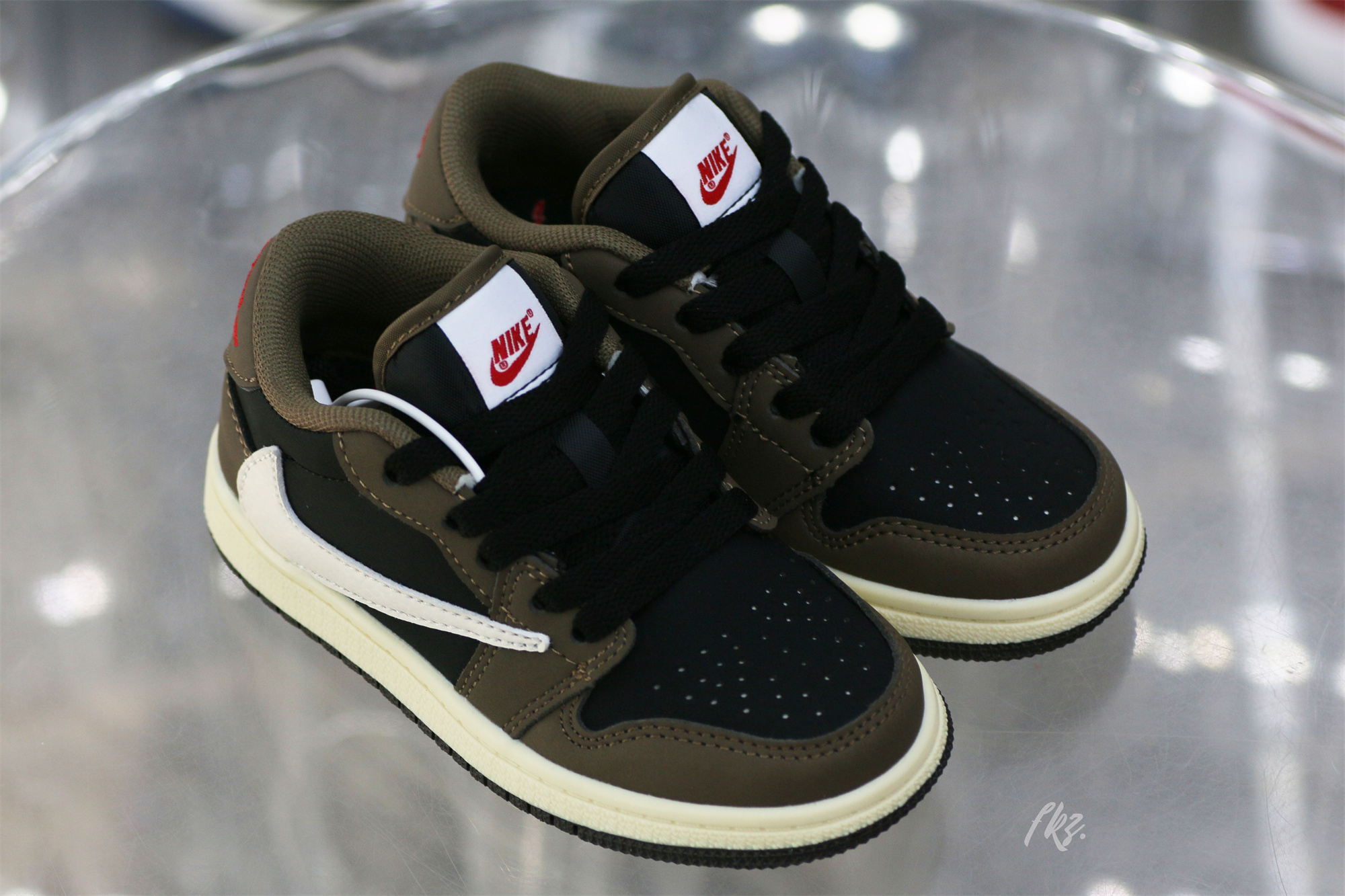 Travis Scott X Air Jordan 1 Low ‘Cactus Jack’ Kid