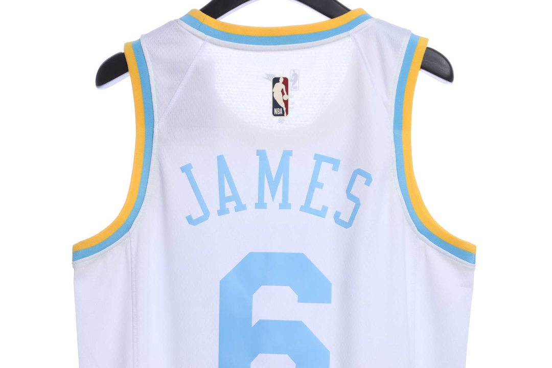 Lakers 23 season retro No. 6 jersey