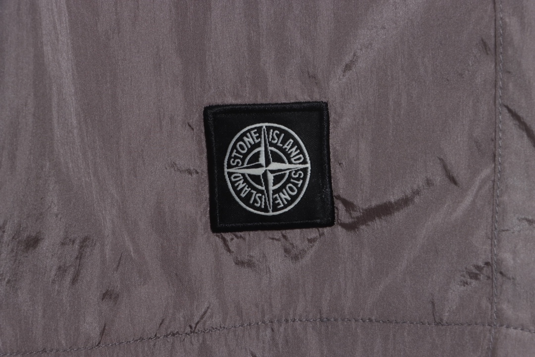 Stone island metal nylon small standard shorts