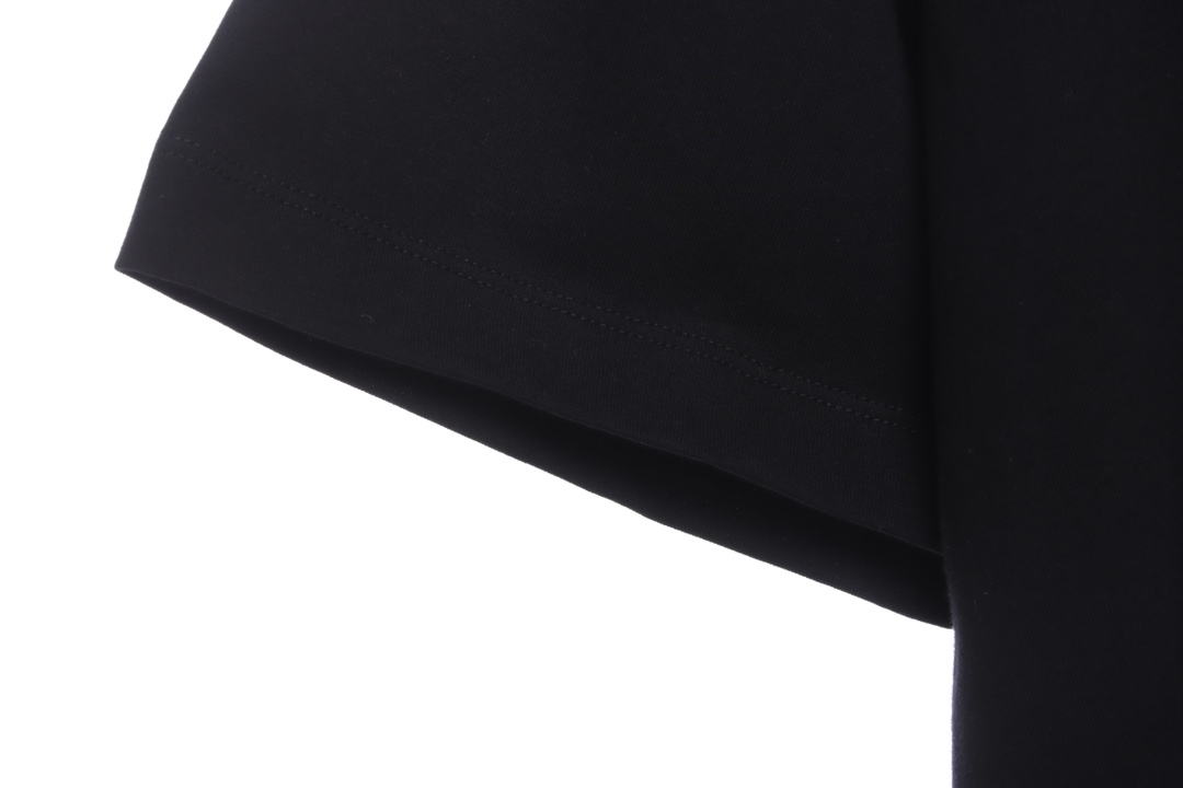 OW Sketch Splashed Ink Arrow Letter Short Sleeves