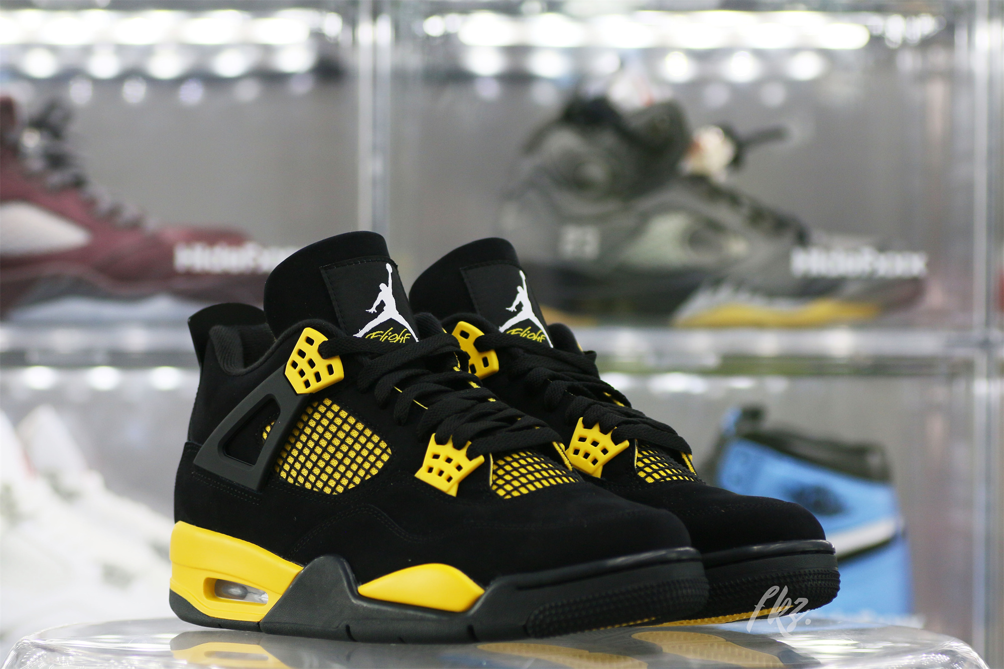 Air Jordan 4 Retro Thunder 2023 (LN5 A1 Batch)