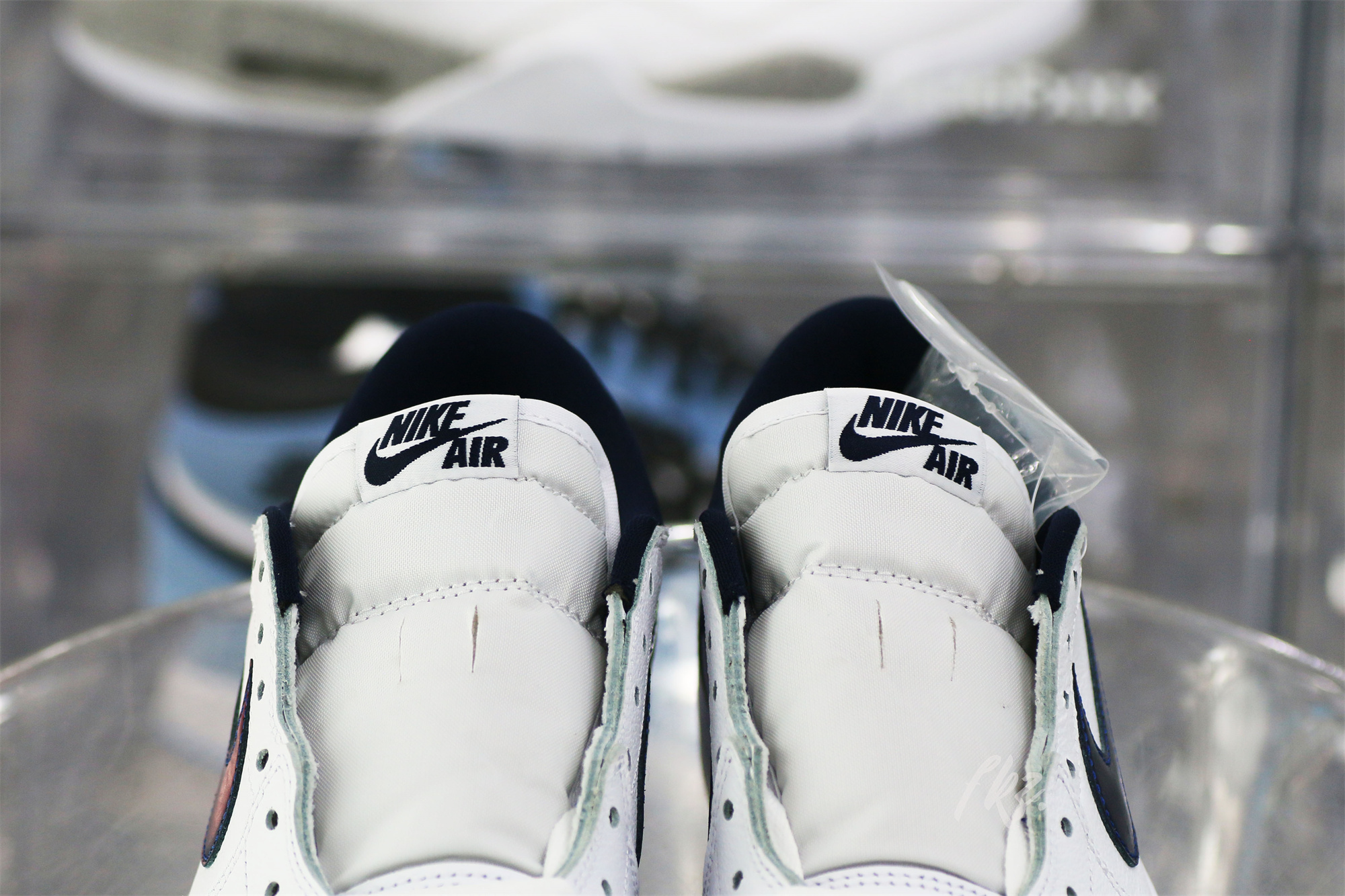 Air Jordan 1 Retro Low Metallic Blue