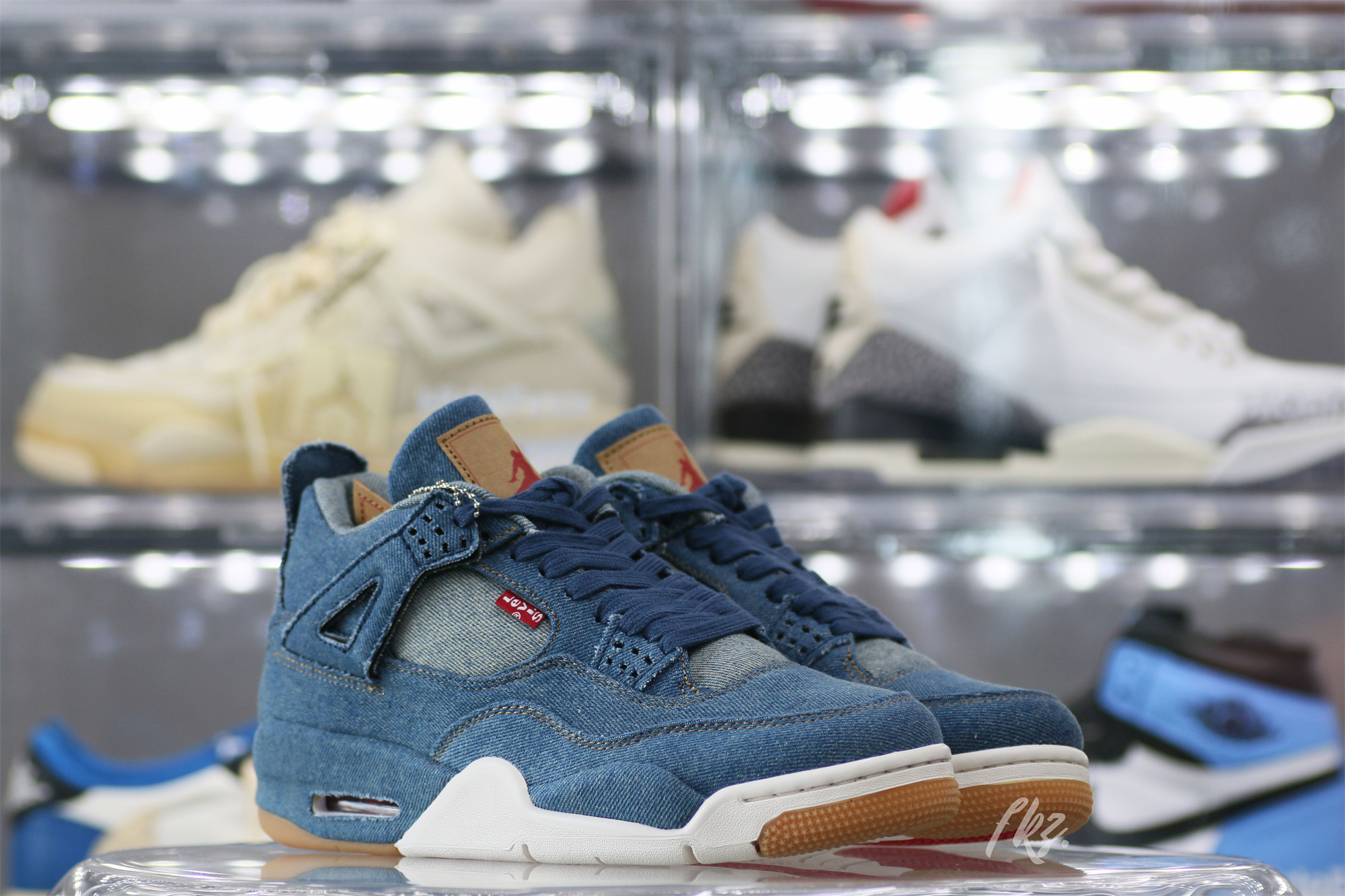 Air Jordan 4 Retro Levi’s Denim (Levi’s Tag)