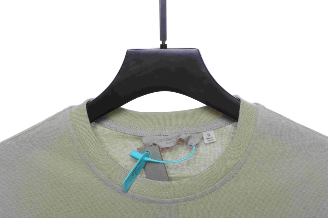 Essentials 1977 series flocking short sleeves