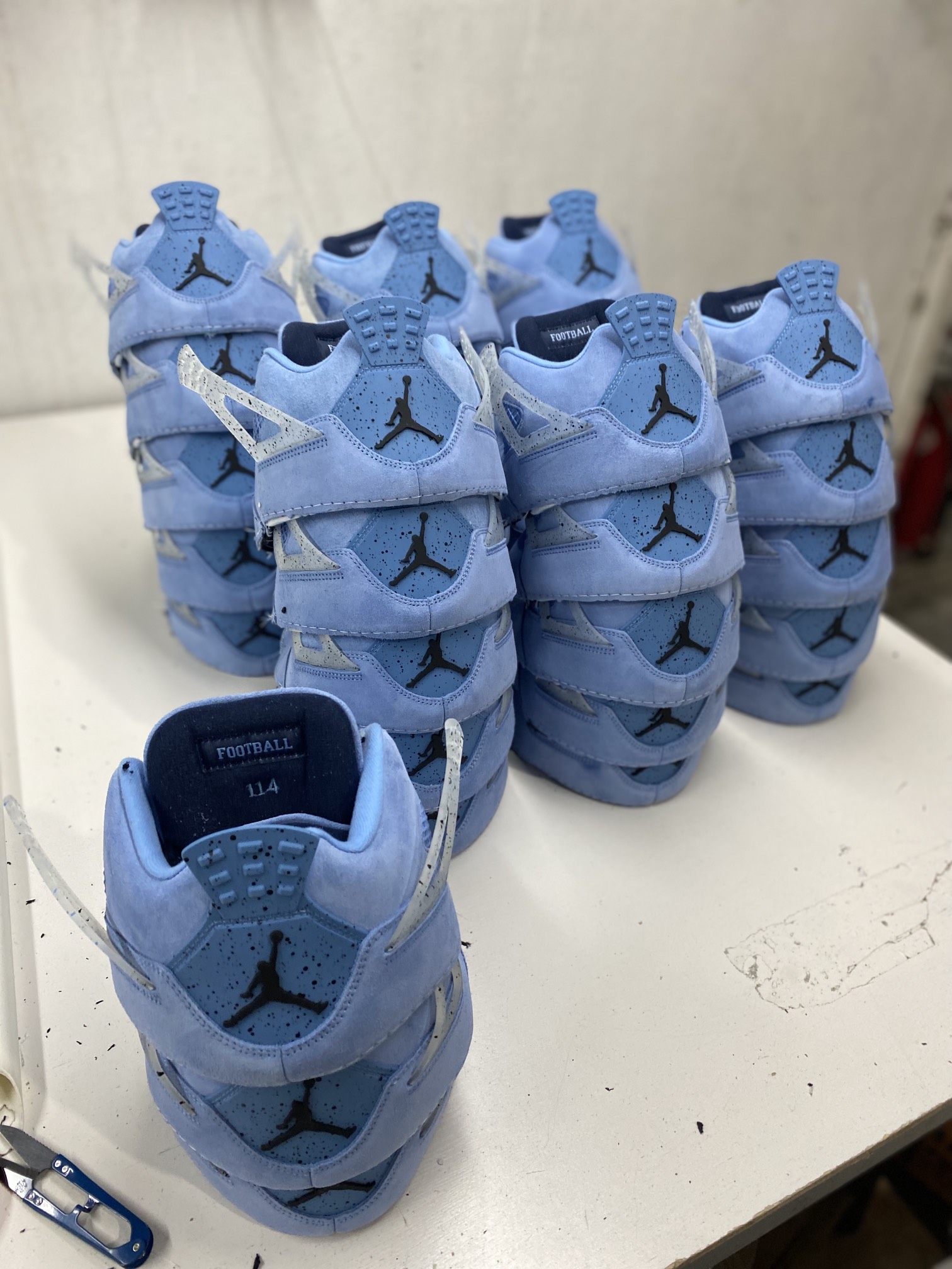 Air Jordan 4 Retro UNC (PE)