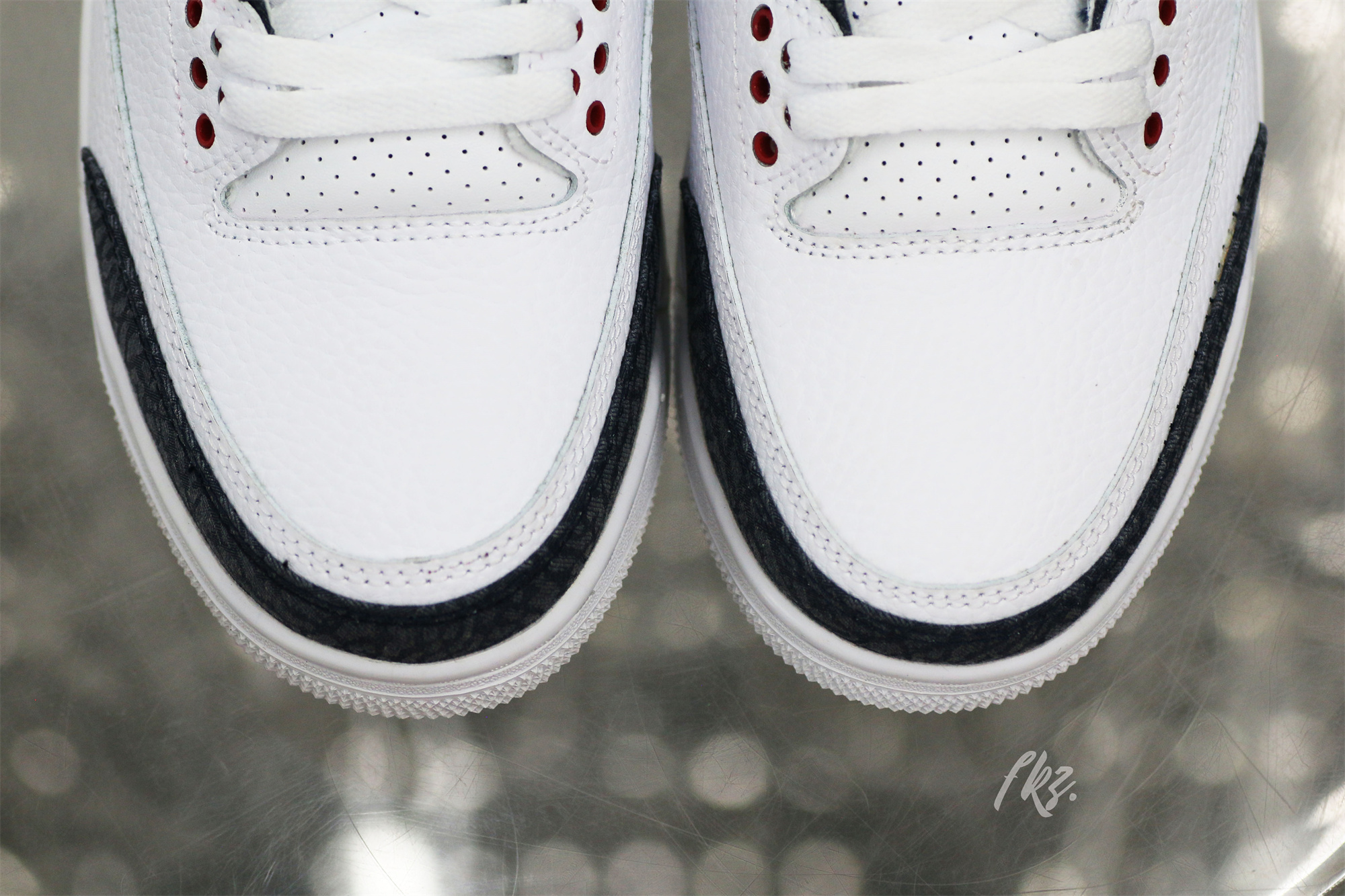 Jordan 3 Retro SE Fire Red Denim 2020