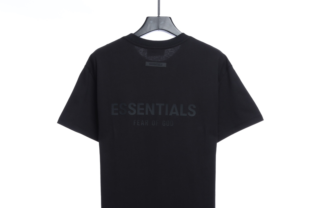 Essentials back silicone letter short sleeve